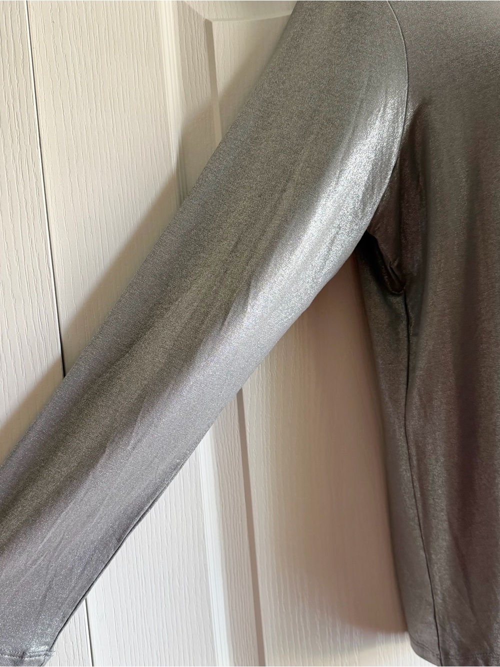 Chico’s Touch of Cool Foil Long Sleeve Layering Tee - Picture 4 of 8